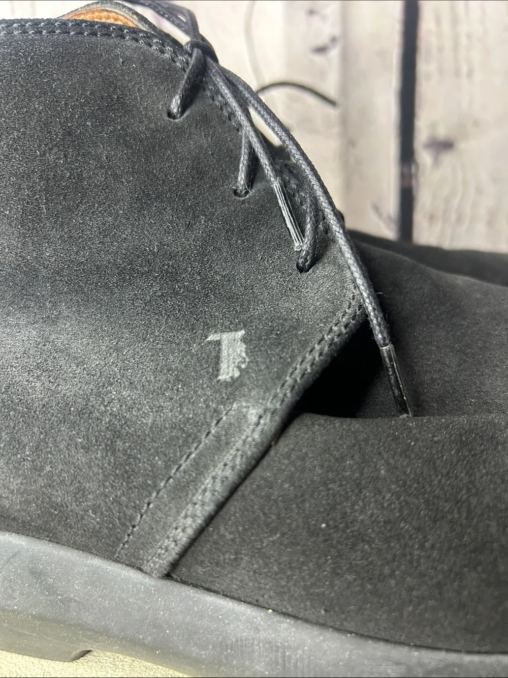 Tod”s suede desert boot chukka black size 9.5. Very good condition
